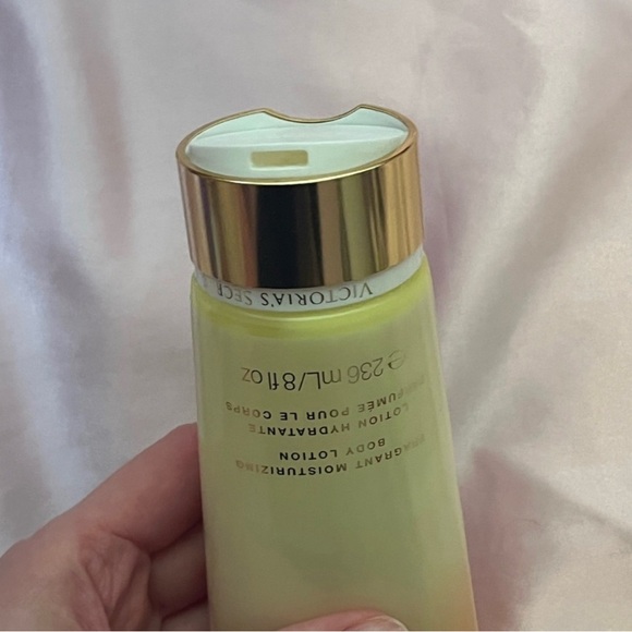 Strawberries & Champagne Victoria’s Secret set- body cream & FFM - Picture 5 of 6